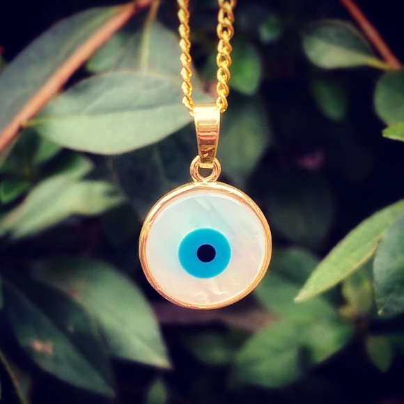 18K Evil Eye Necklace - Picture 4 of 4